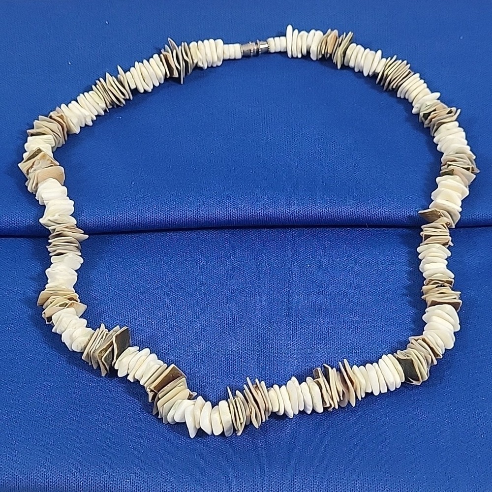 Retro Y2K Puka Shell Necklace Stacked Beaded Surfer Beachwear